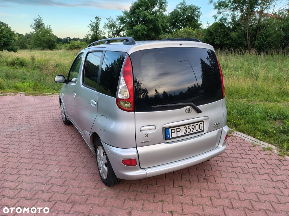 Toyota Yaris Verso 1.4 D-4D Sol - 18