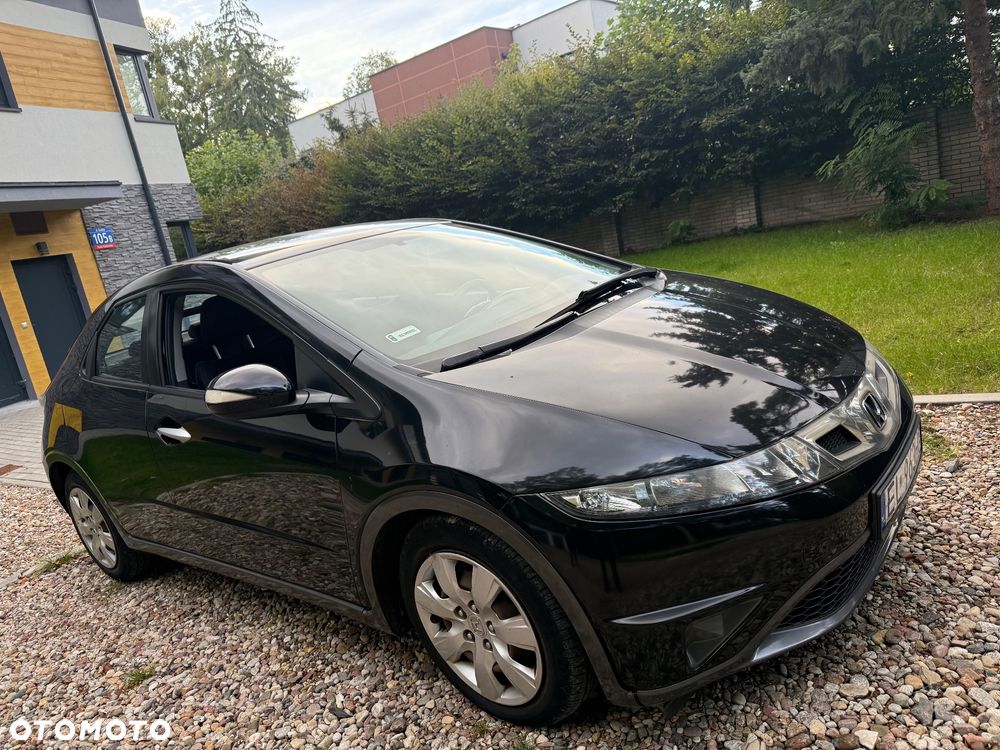 Honda Civic 1.8 Comfort - 29