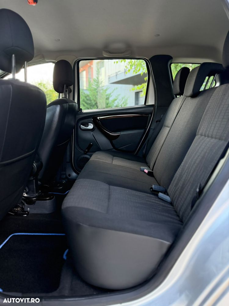 Dacia Duster 1.6 16V 4x2 Laureate - 8