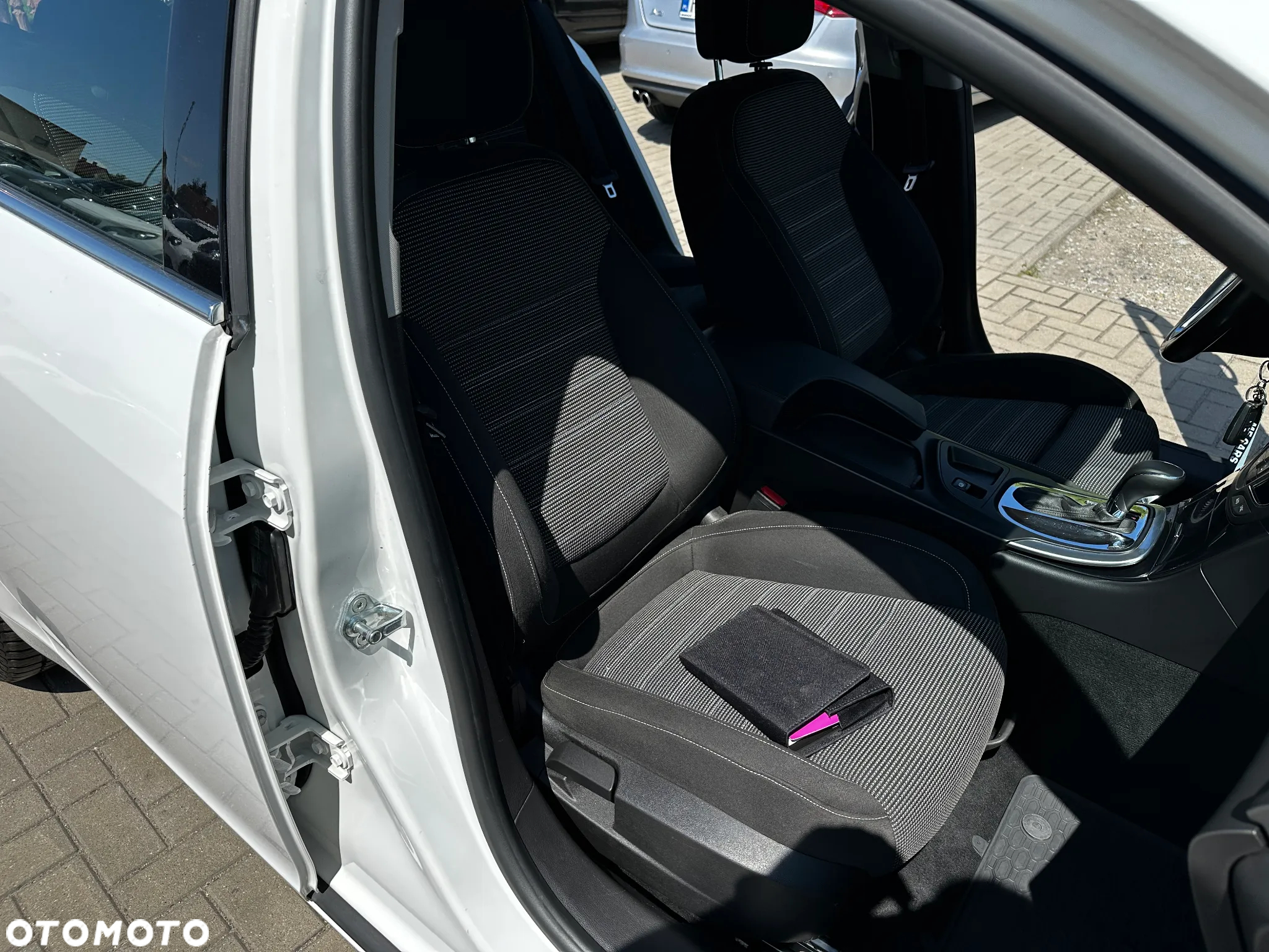 Opel Insignia - 21