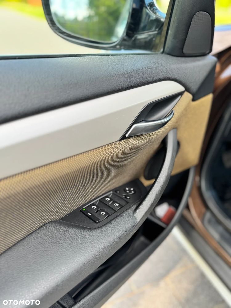 BMW X1 xDrive20d - 30