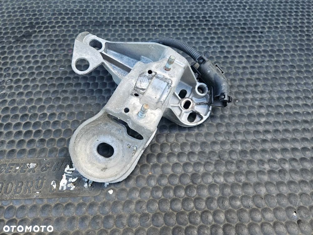 Łapa Mocowanie 8E0199351 8E0199352 Wspornik Silnika Podpora Poduszki Drazka Audi A4 B6 B7 - 23