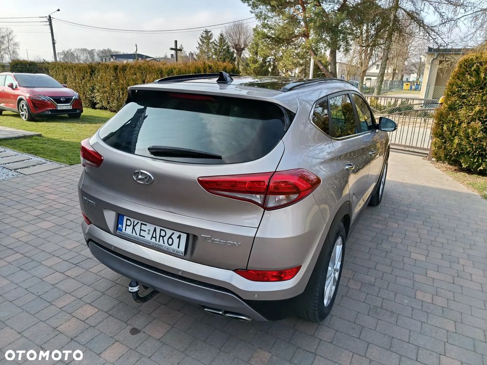 Hyundai Tucson 2.0 CRDI BlueDrive Style 2WD - 5