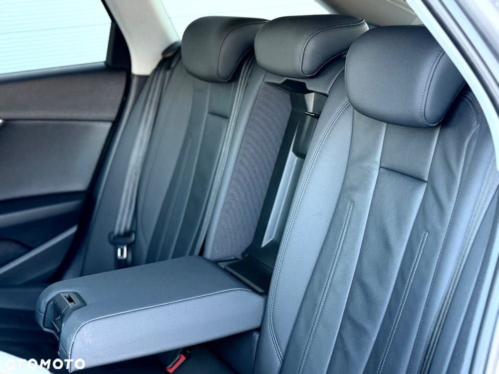 Audi A4 Avant 35 TDI S tronic S line - 28