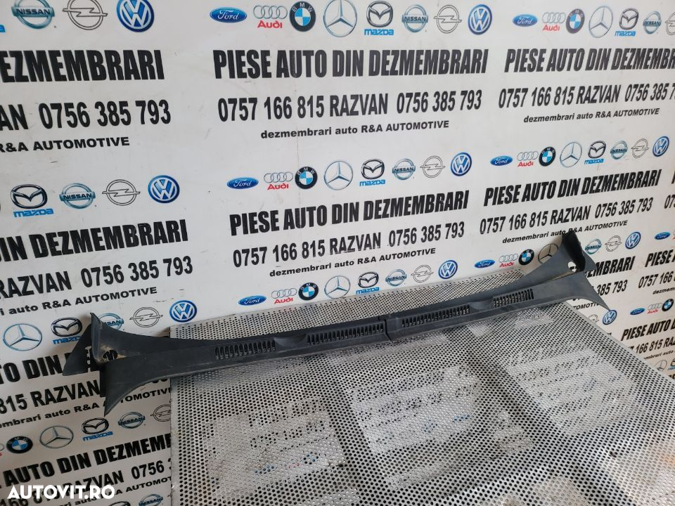 Grila Stergatoare Vw Golf 6 VI Plus An 2008-2013 Volan Stanga Dezmembrez Vw Golf 6 VI Plus - 3