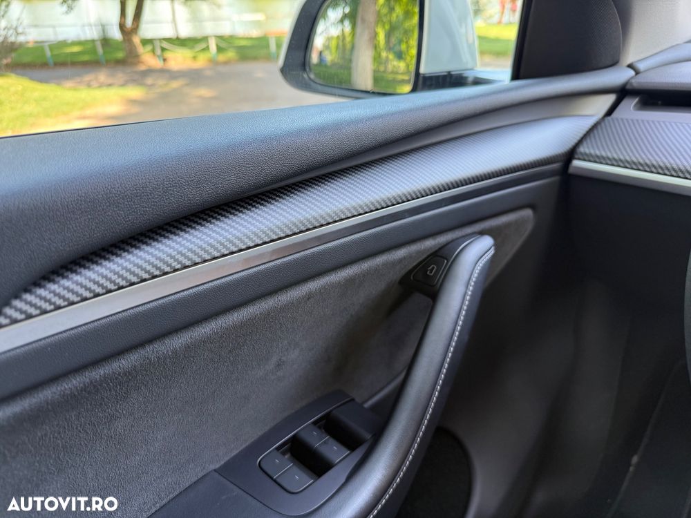 Tesla Model Y RWD - 21