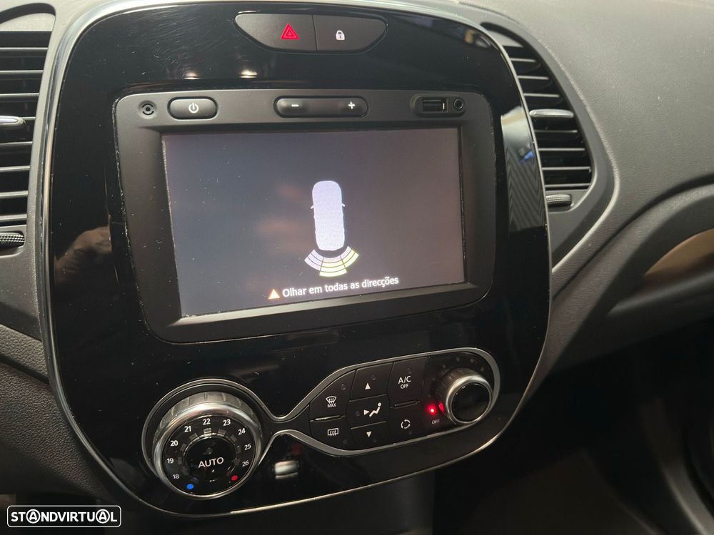Renault Captur 1.2 TCe Exclusive EDC - 14