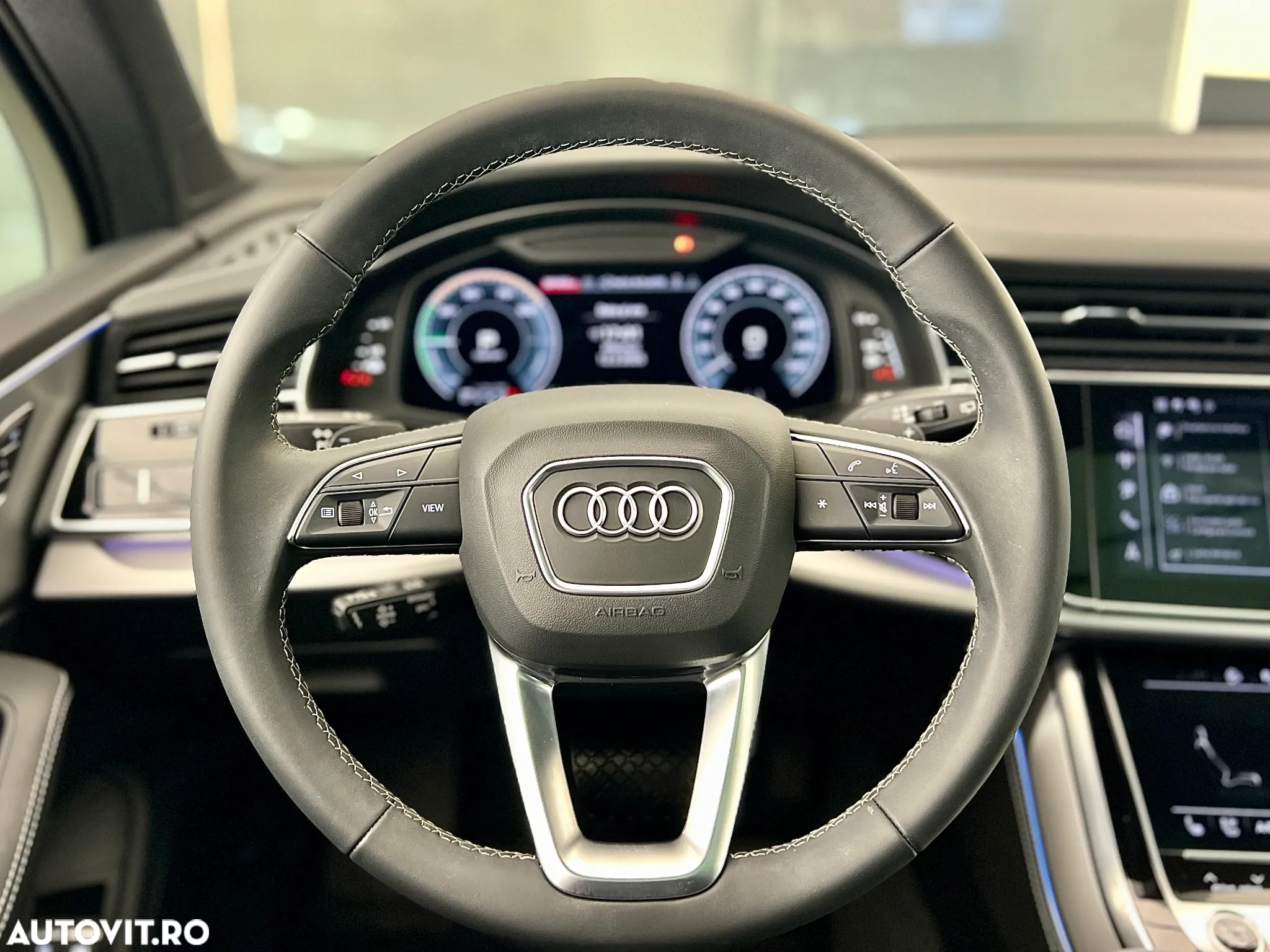 Audi Q7 55 TFSI e quattro Tiptronic PHEV Basic - 23