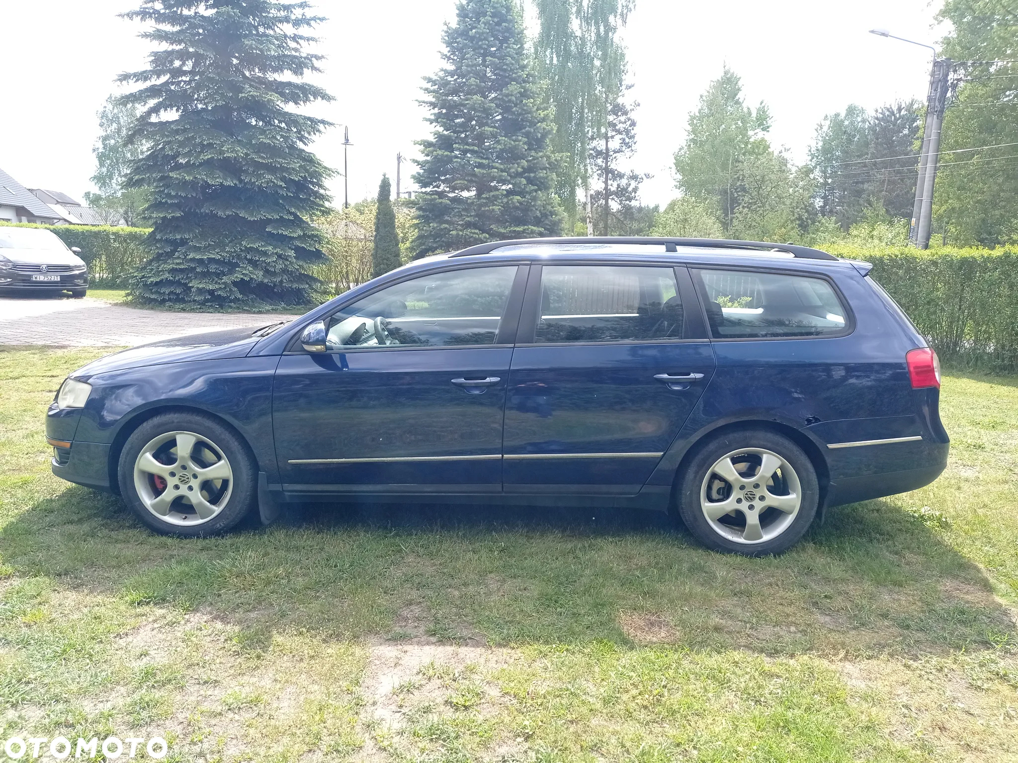 Volkswagen Passat - 4