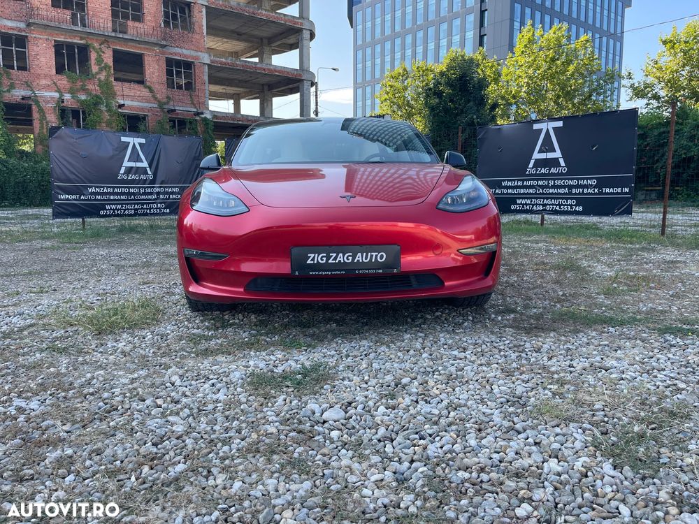 Tesla Model 3 - 9