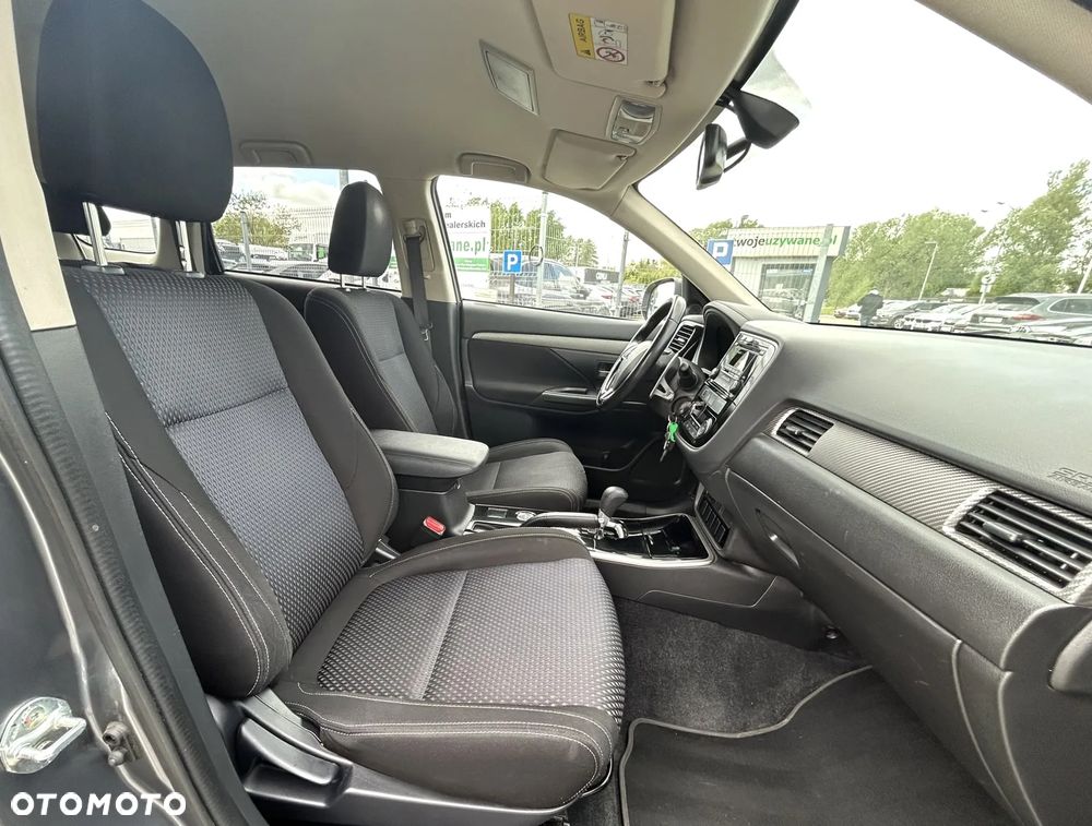 Mitsubishi Outlander 2.0 Intense Comfort 4WD CVT - 20