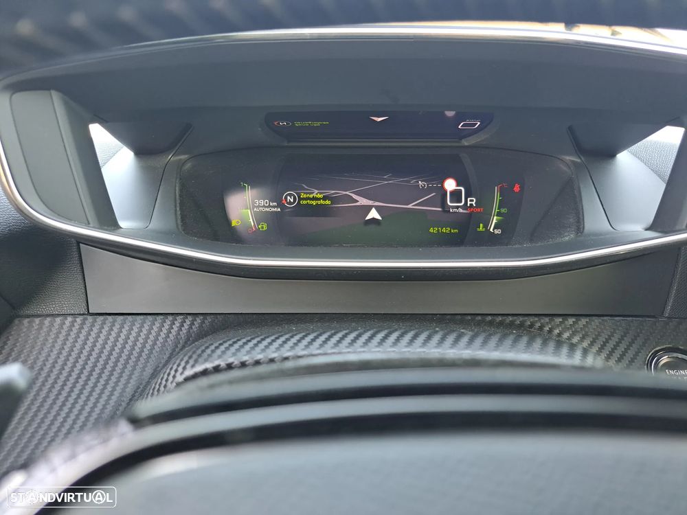 Peugeot 2008 1.5 BlueHDi Allure Pack EAT8 - 27