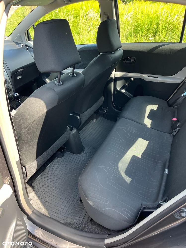 Toyota Yaris 1.33 2010 - 11