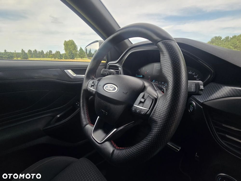 Ford Focus 2.0 EcoBlue ST-Line - 19