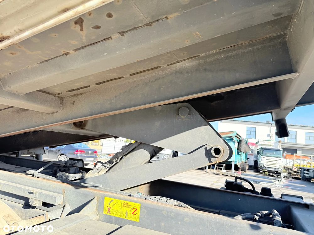 Renault MIDLUM 180 dci Wywrotka+HDS+2 Łyżki - 17