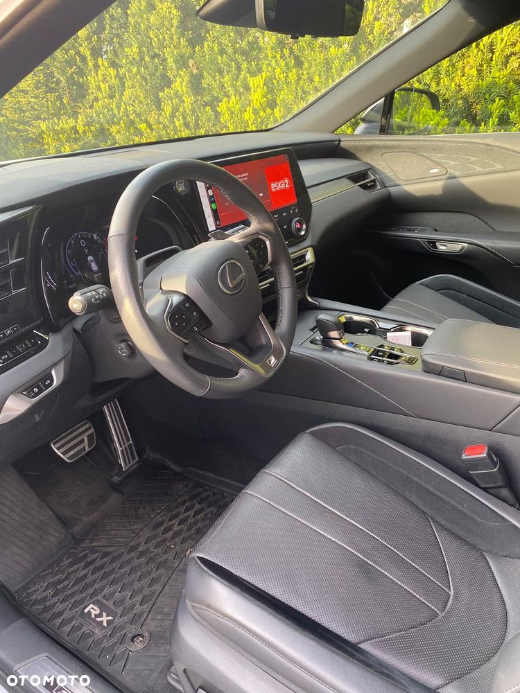 Lexus RX - 8