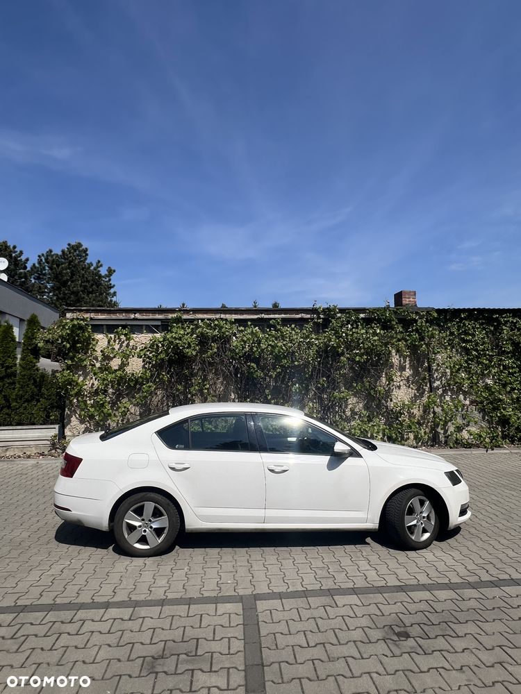 Skoda Octavia 1.4 TSI Ambition - 9