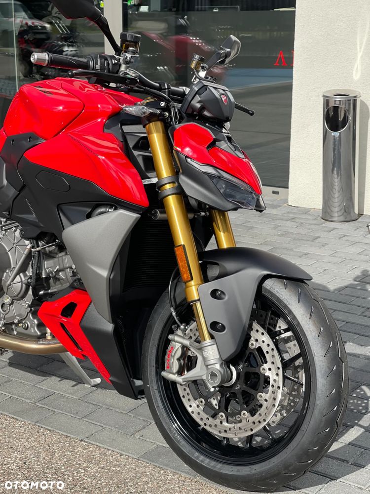 Ducati Streetfighter V2 - 7