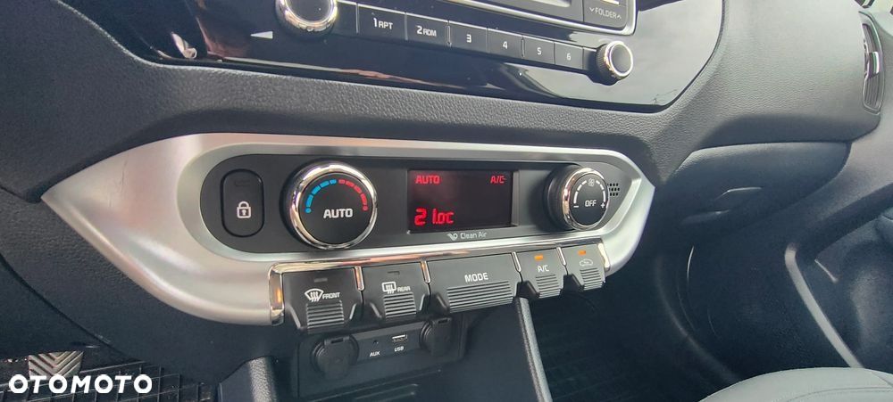 Kia Rio 1.2 L - 21