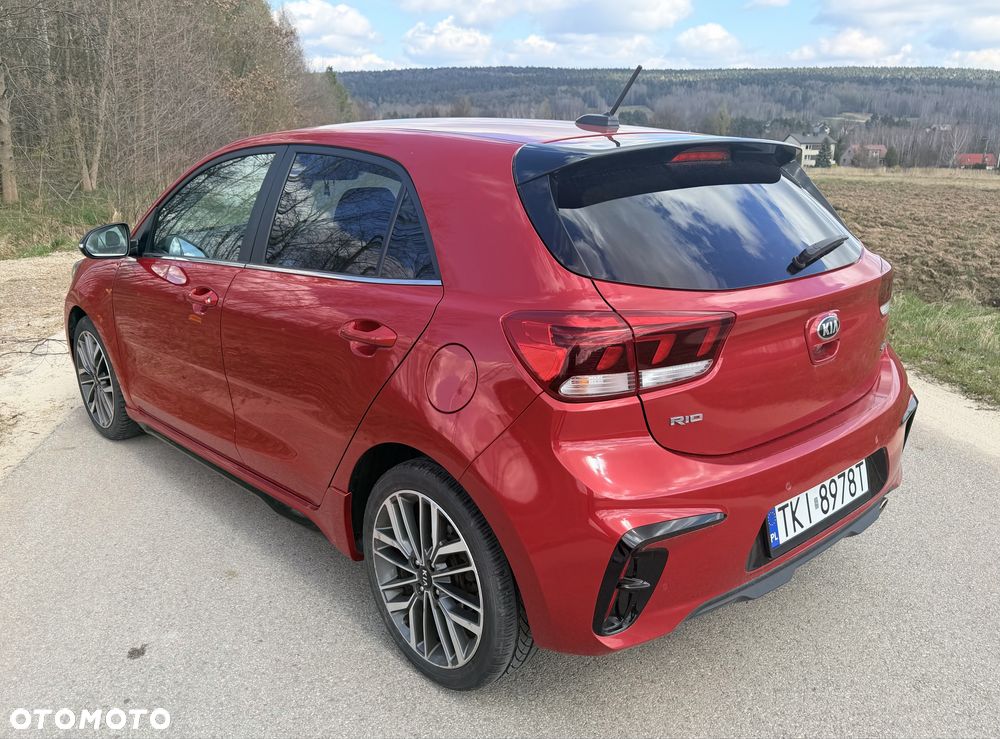 Kia Rio - 3