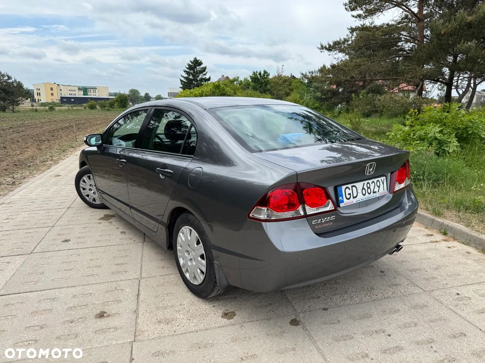 Honda Civic 1.8 Comfort - 13