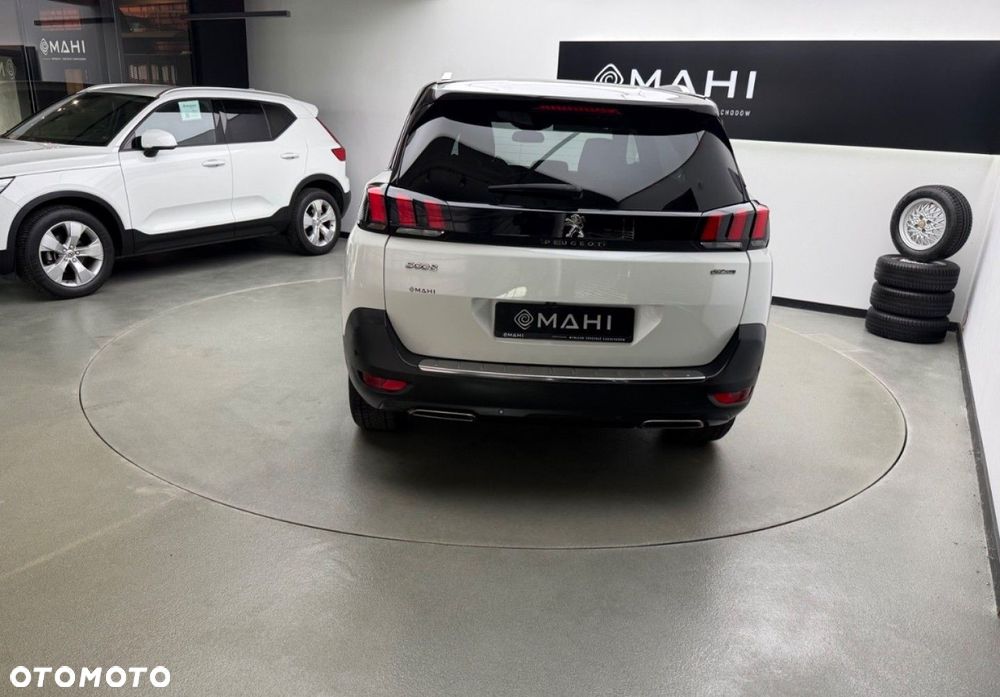 Peugeot 5008 - 10