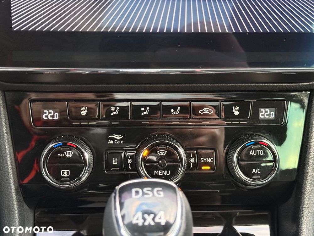 Skoda Superb 2.0 TSI 4x4 DSG L&K - 21