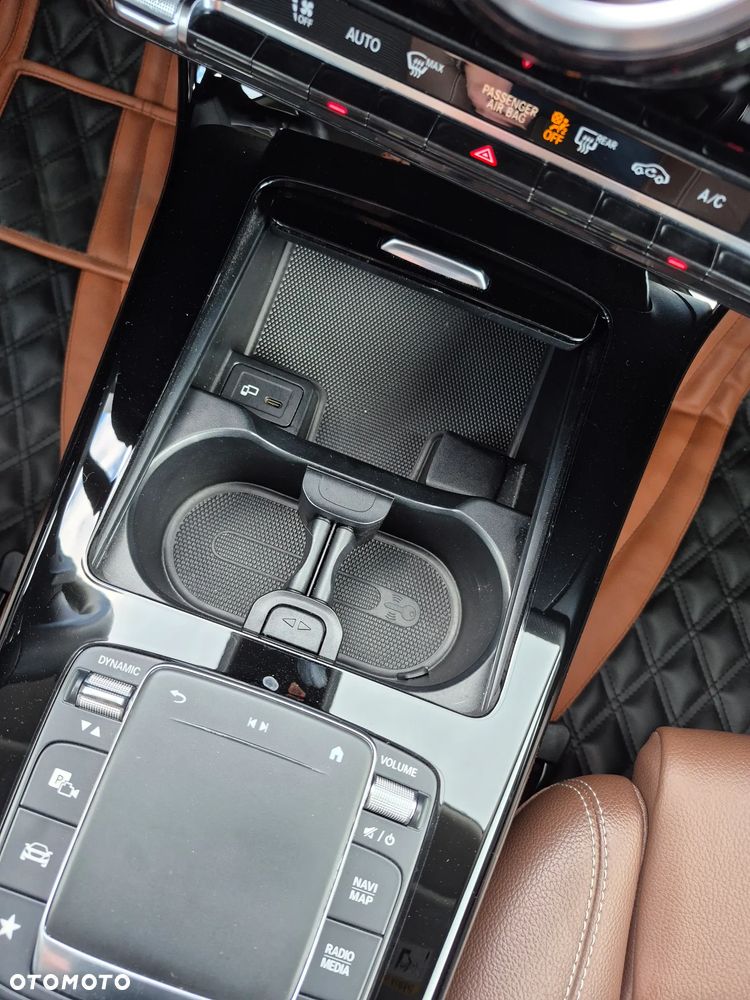 Mercedes-Benz Klasa A 250 7G-DCT Progressive - 18