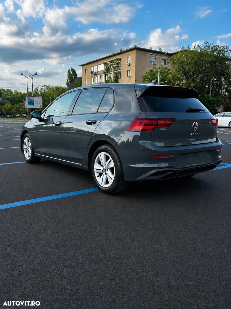 Volkswagen Golf 1.5 eTSI OPF DSG Life - 2