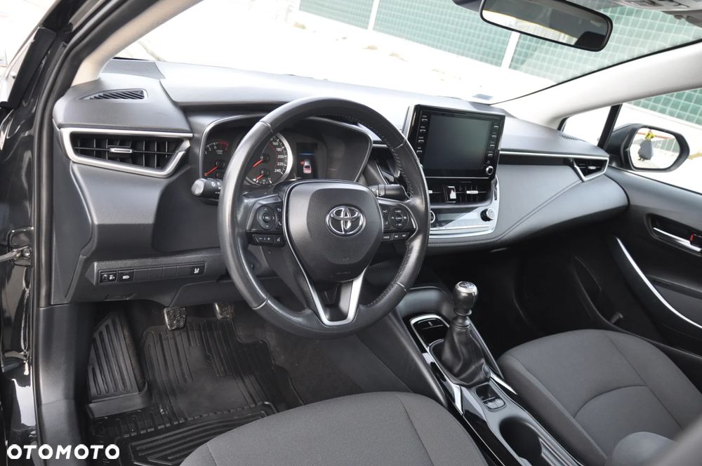 Toyota Corolla 1.6 Comfort - 12