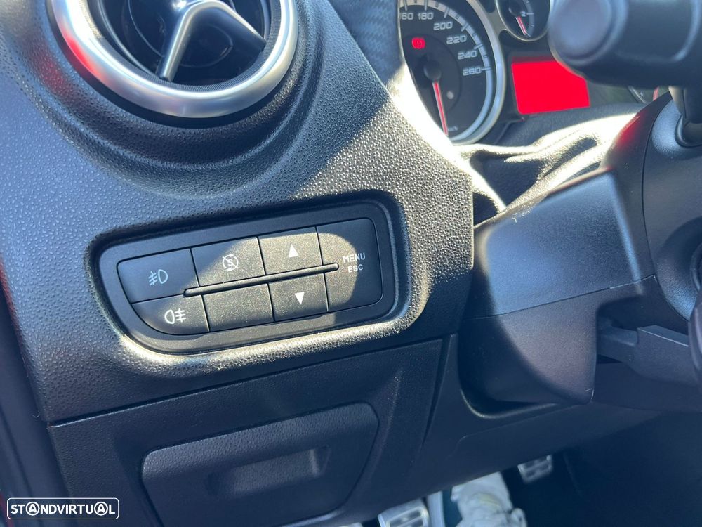 Alfa Romeo MiTo 1.4 T MultiAir Quadrifoglio Verde - 28