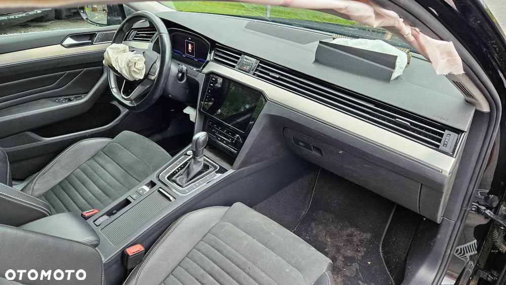 Volkswagen Passat 2.0 TDI SCR DSG Business - 13