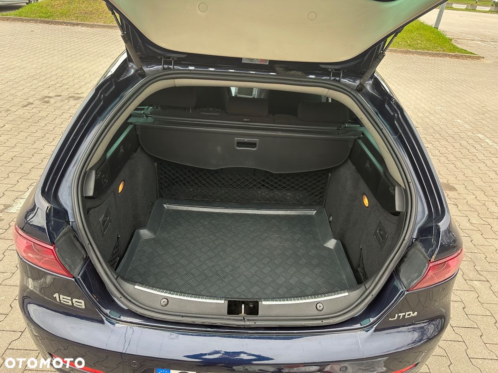 Alfa Romeo 159 1.9JTDM Distinctive - 12