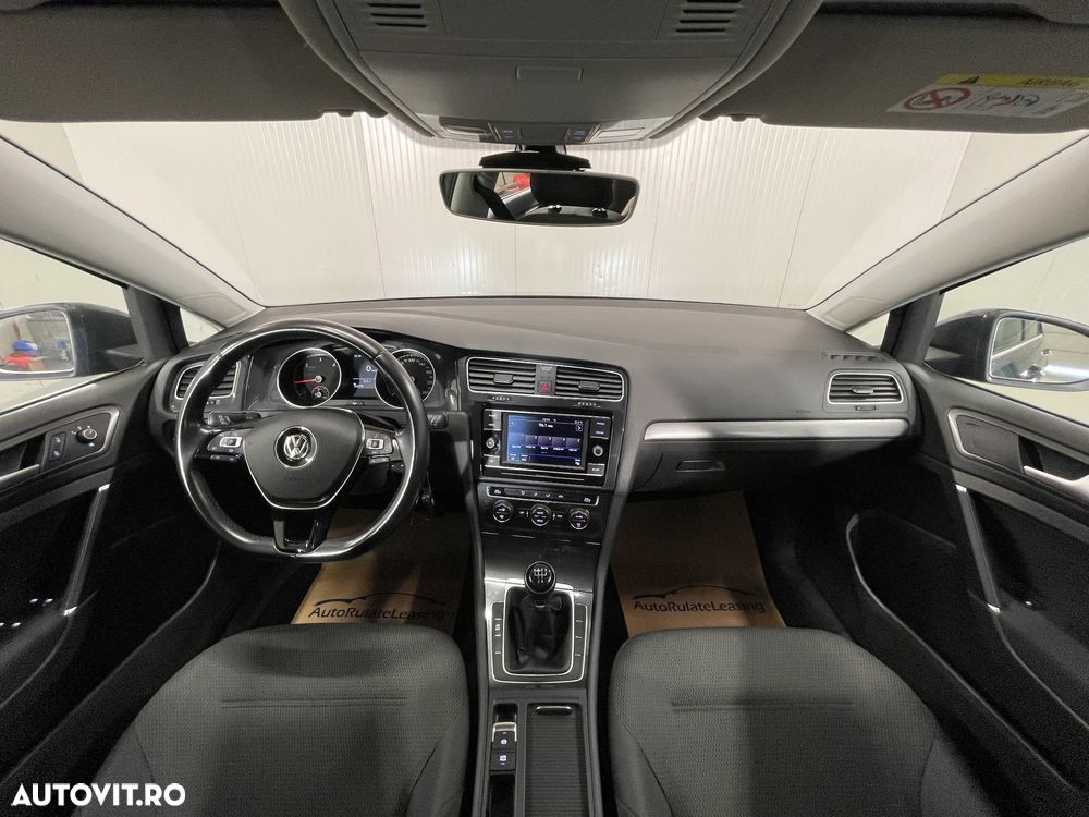 Volkswagen Golf 1.6 TDI Comfortline - 7