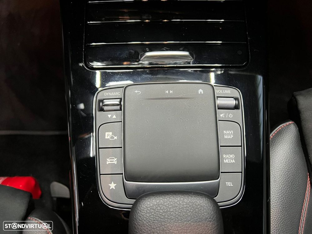 Mercedes-Benz A 250 e AMG Line - 19