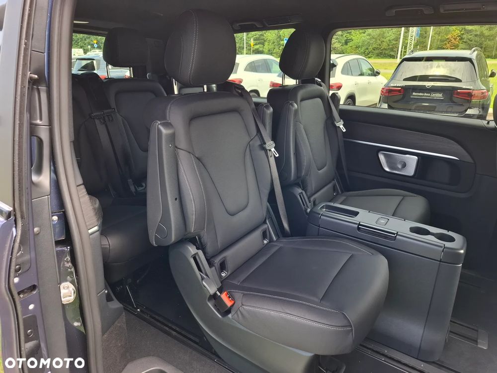 Mercedes-Benz Klasa V 250 d 4-Matic Avantgarde 9G-Tronic (d³ugi) - 24