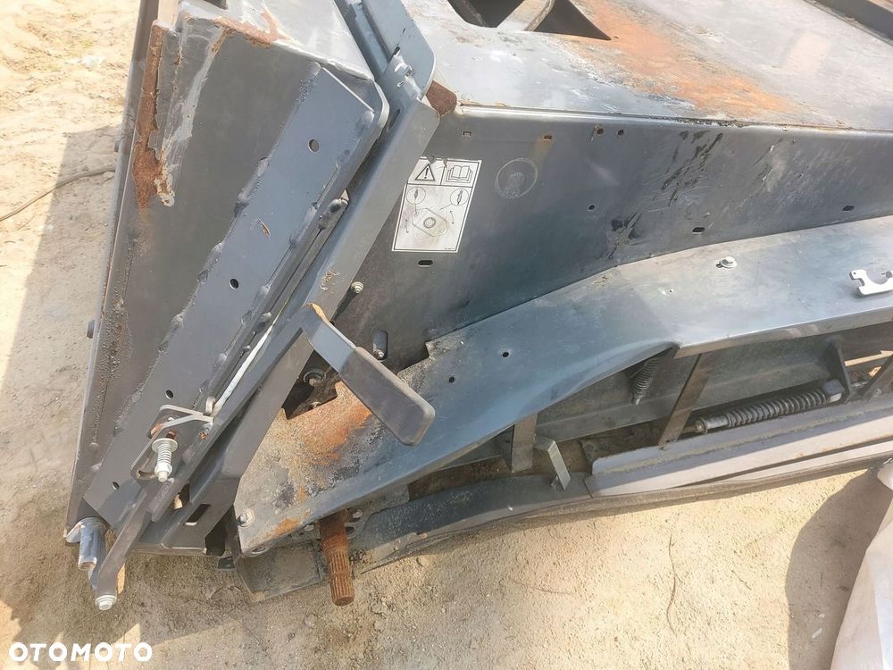 PODAJNIK POCHYŁY GARDZIEL KOMBAJN FENDT 6335C 15r - 7