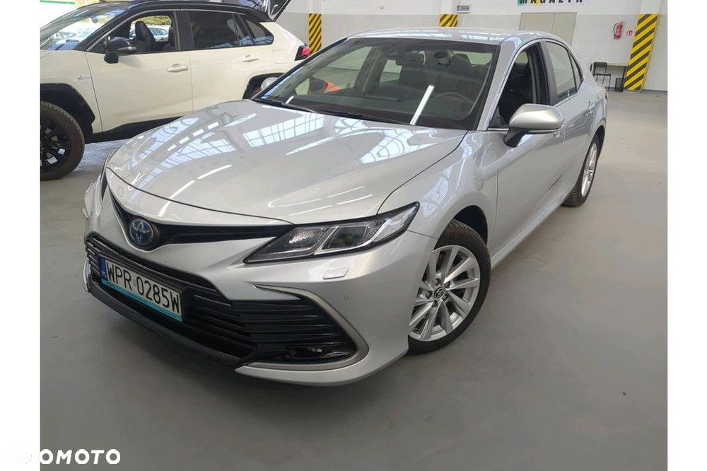 Toyota Camry 2.5 Hybrid Comfort CVT - 1