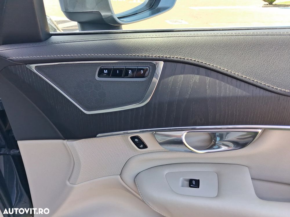 Volvo XC 90 - 29