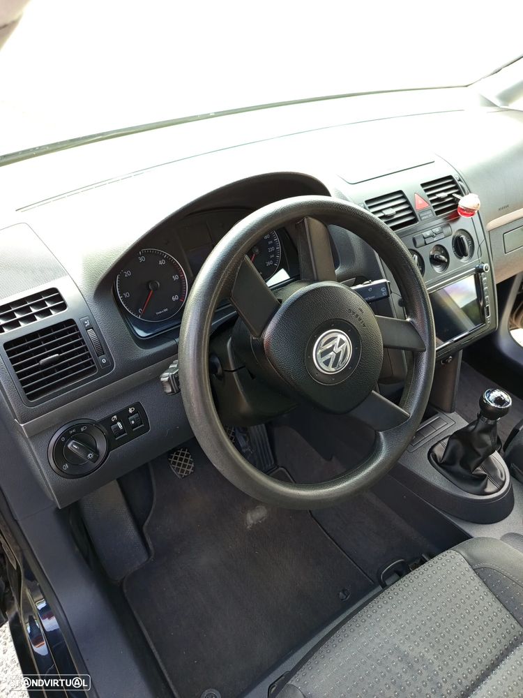 VW Touran 1.9 TDi Basis 7L - 7