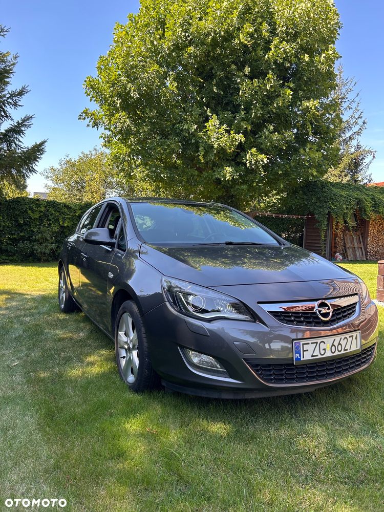 Opel Astra 1.4 T Cosmo - 3