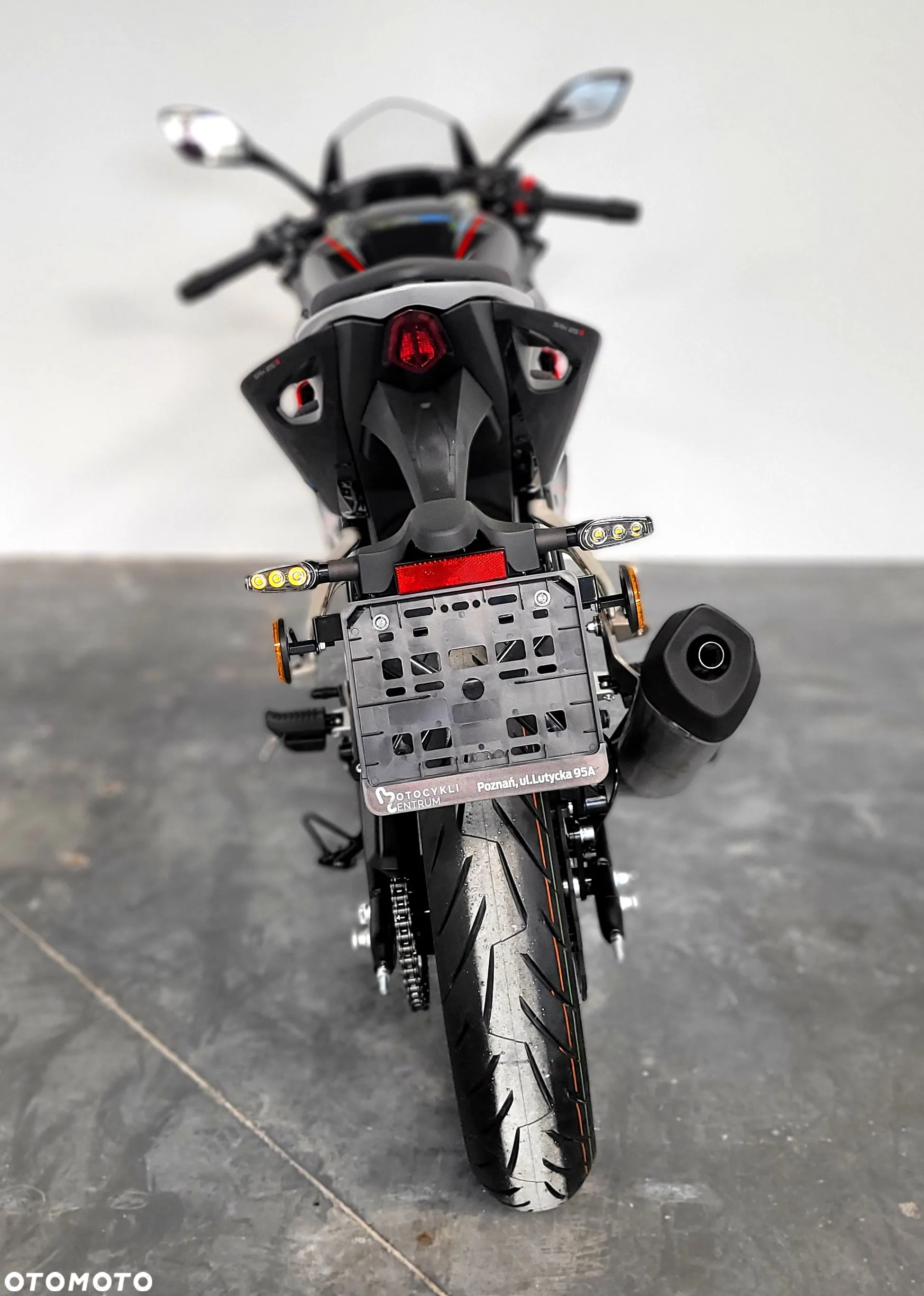 QJMOTOR SRK 125R - 13