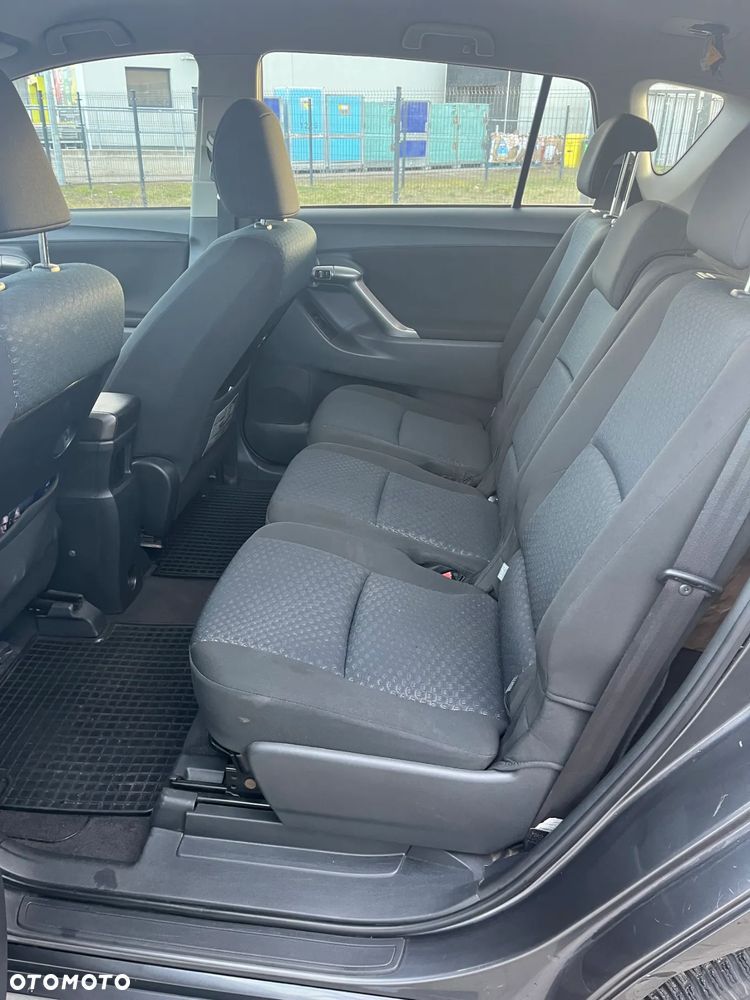 Toyota Verso 1.8 Sol 7os - 15