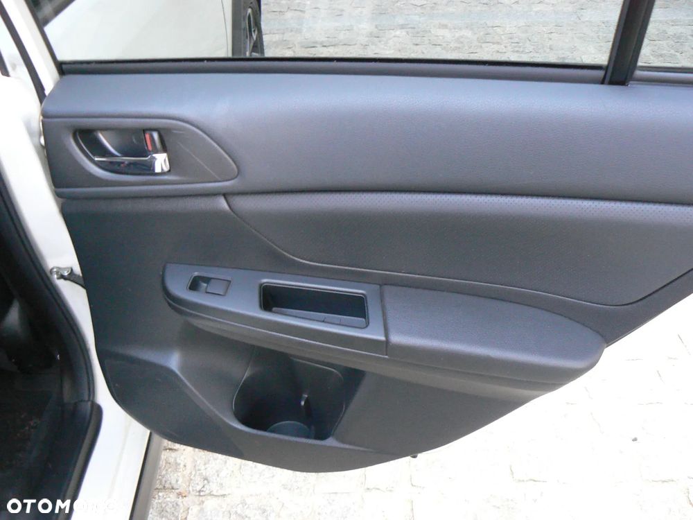 Subaru XV 2.0i Lineartronic Exclusive - 23