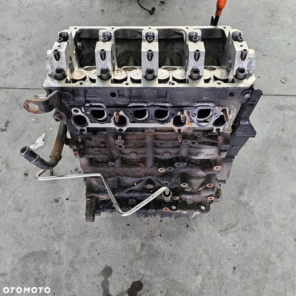 VW T5 1.9 TDI BRS 102 KM silnik słupek bez osprzętu - 1