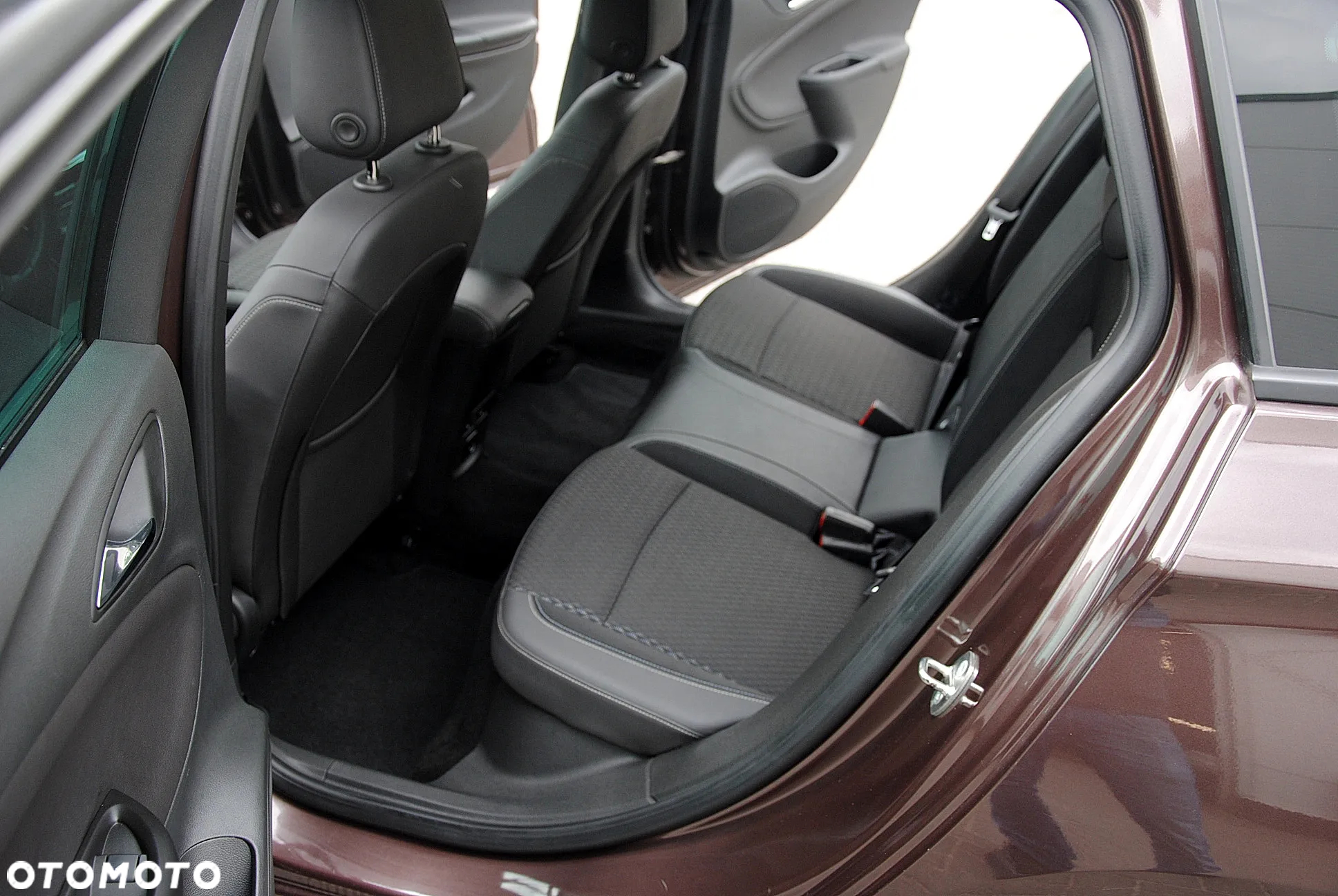 Opel Astra 1.4 Turbo Sports Tourer Business - 10