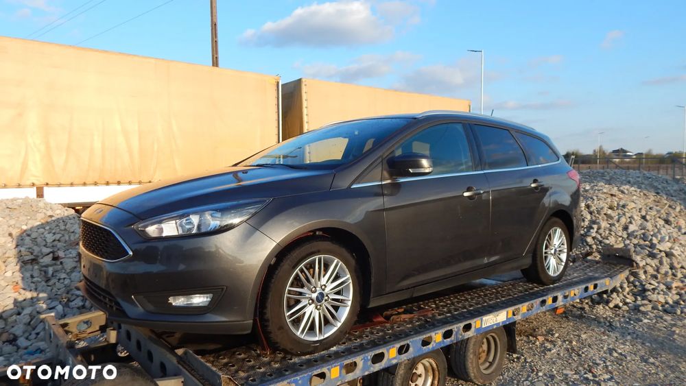 Ford Focus 1.0 EcoBoost 99g Gold X (Trend) - 2