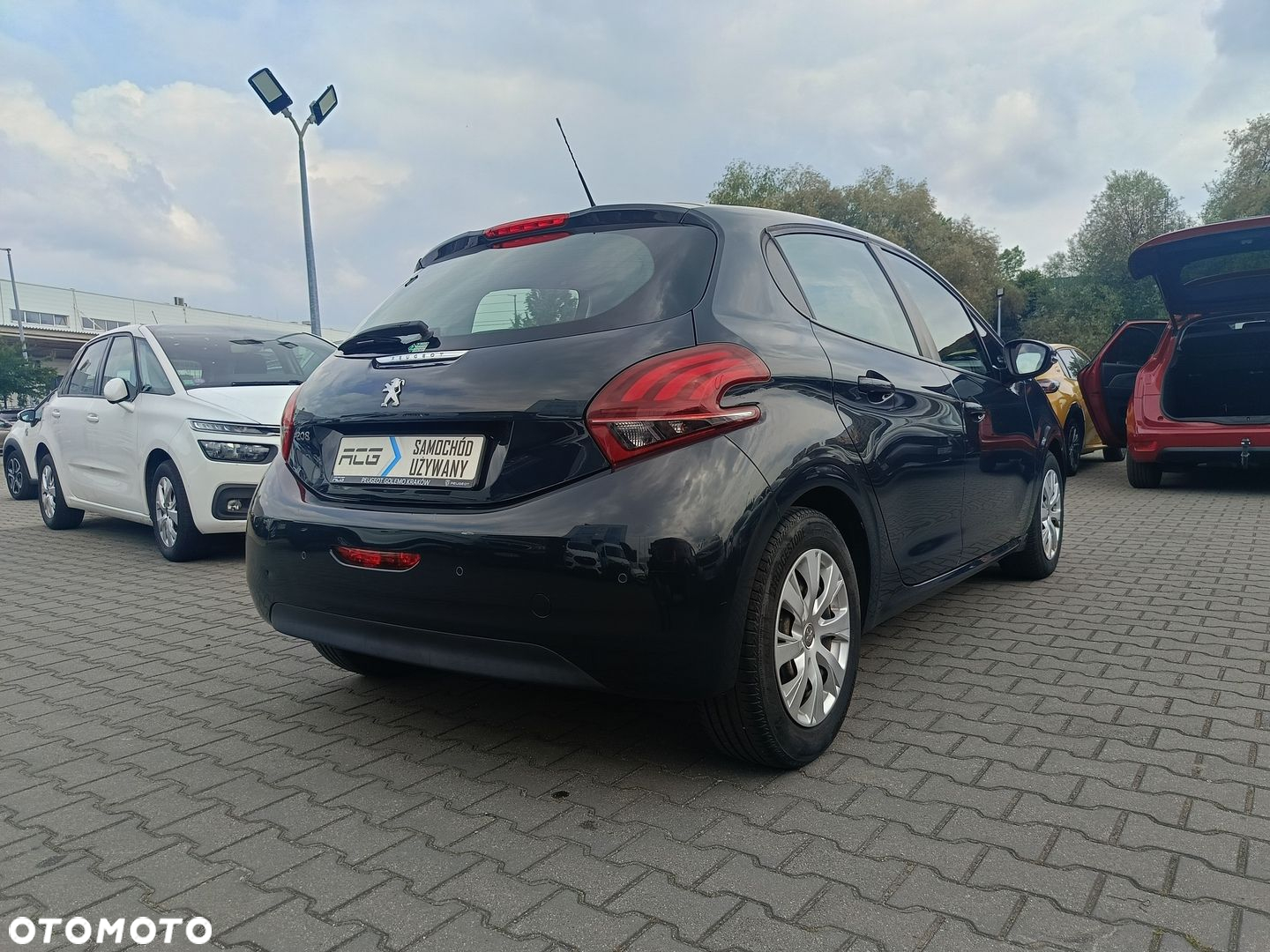 Peugeot 208 1.2 PureTech Active - 4