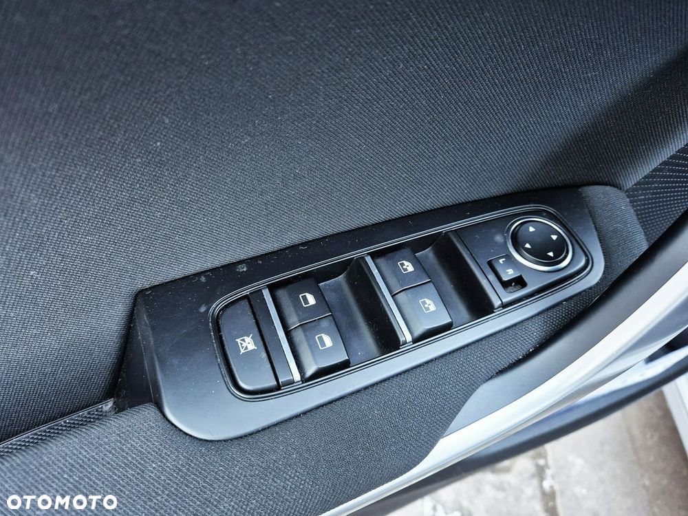 Kia Ceed 1.6 CRDi mHEV M - 13