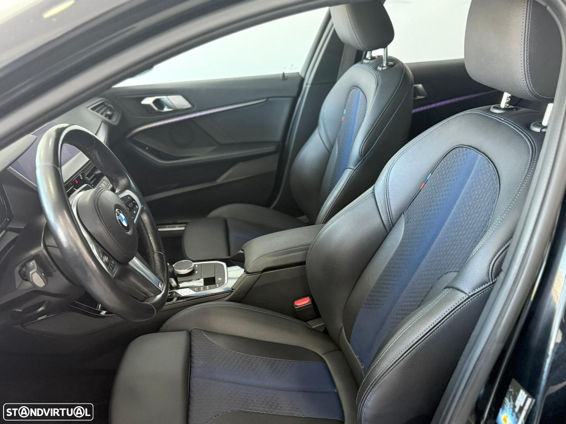BMW 118 i Pack Desportivo M Auto - 4